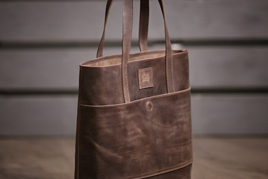 TOTE BAG // BROWN