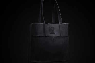 TOTE BAG // BLACK