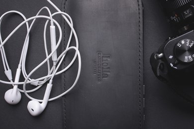 IPHONE CASE .SR // BLACK